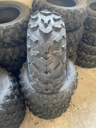 MAXXIS M977/8 RENGASSETTI F 24X8.00-12 + 2X R 24X10.00-11 74-M9778-SET